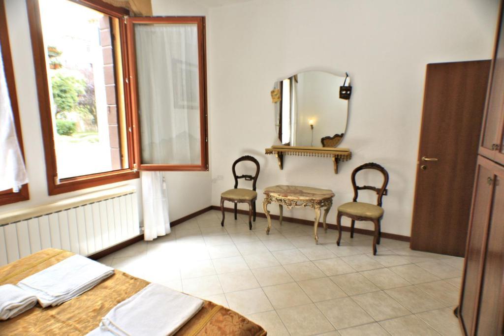Queen House Venezia Szoba fotó